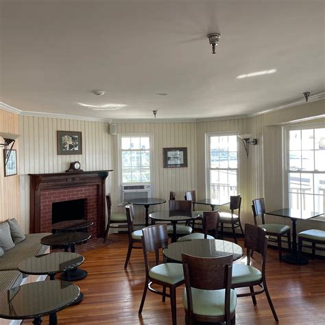 THE BEACH HOUSE INN (Kennebunk) - Hotel Reviews, Photos, Rate ...