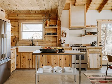 41 Gorgeous Kitchens with Wood Cabinets