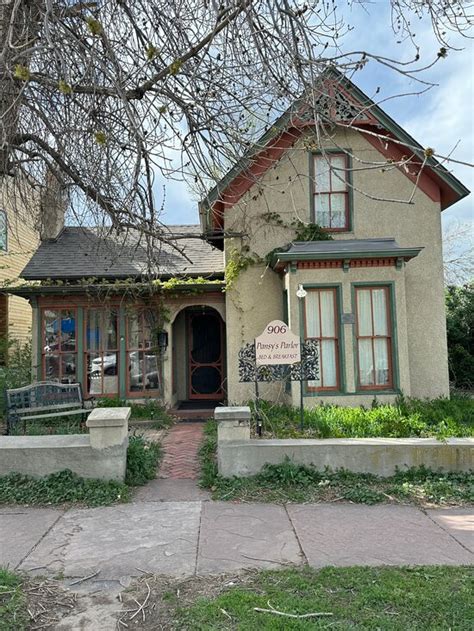 PANSY'S PARLOR BED & BREAKFAST (Golden) - B&B Reviews, Photos, Rate ...