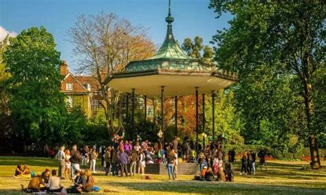 Top/Prime 5 Must Visit Zoos in the UK - Business Outreach