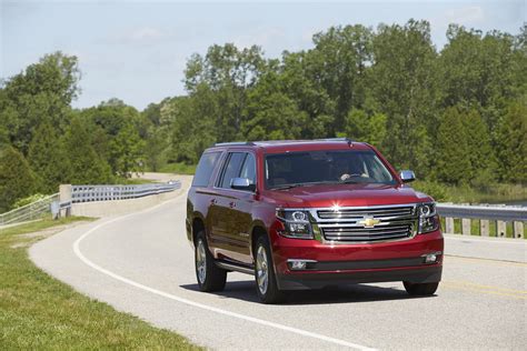 2015 Chevrolet Suburban LTZ - HD Pictures @ carsinvasion.com