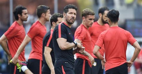 Diego Simeone extends stay at Atletico Madrid till 2020