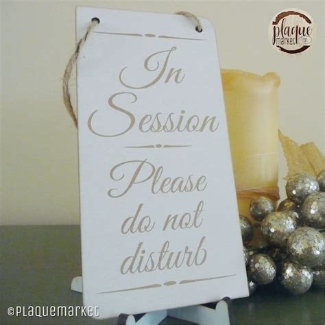 Training in Progress Sign 的图像结果