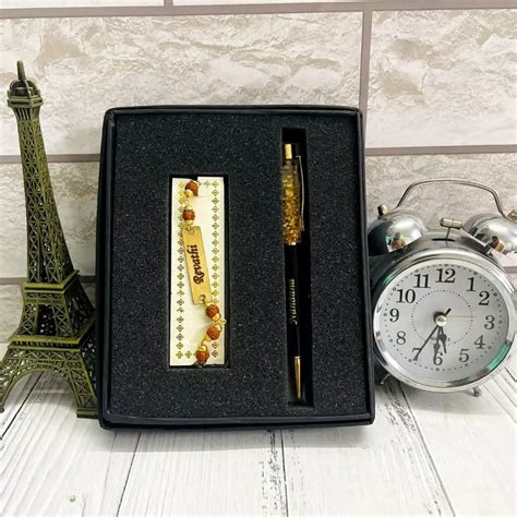 Rakhi Gift Combo – Gold/Jari Pen & Rudraksh Bracelet – BBD GIFTS