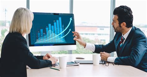 Sales Forecast Training 的图像结果