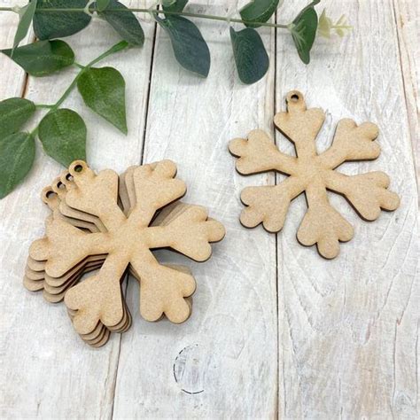 DOTME 6 PCs Snow Pre Marked Wooden Shapes Cutout Base for Home Room ...
