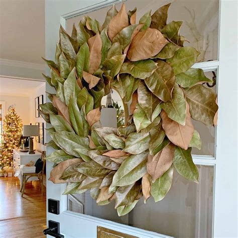 An Easy and Cheap DIY Magnolia Wreath | Chatfield Court