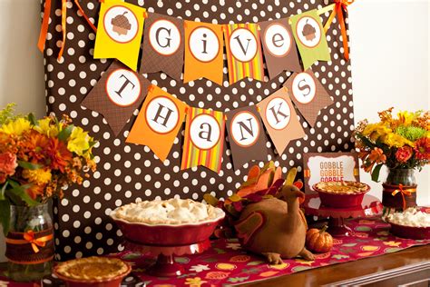 17 Creative and Fun DIY Decorations for Thanksgiving Holiday