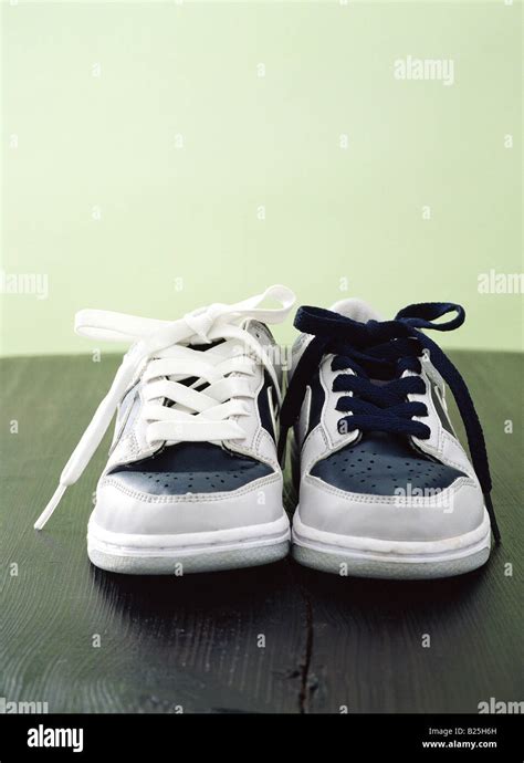 A Pair of Shoes 的图像结果