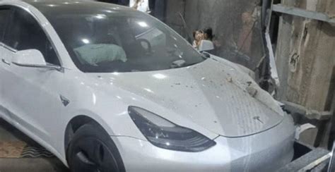 Model X失控撞墙起火致一人死亡 特斯拉在韩将面临调查_汽车产经网