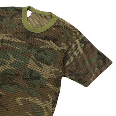 L CAMOUFLAGE MESH POCKET T-SHIRT | skrova