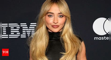 Sabrina Carpenter surprises fans with a bold dance move at a Paris ...