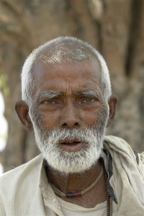 File:Old man, Bihar, India.jpg