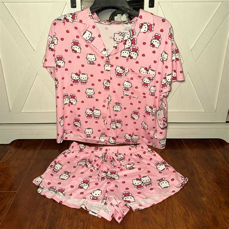 Hello Kitty Valentines Day Pajama Set in 2025 | Hello kitty clothes, Pajama set, Hello kitty ...