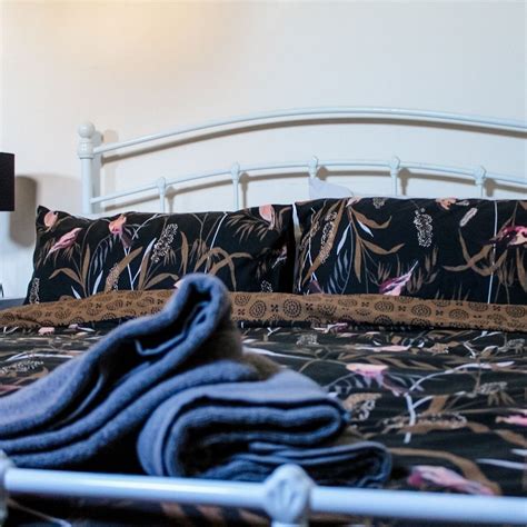 THE BROWN BOX HOLIDAY LET (Loftus) - Apartment Reviews, Photos, Rate ...