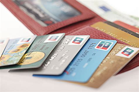 有信用卡可以申请信用贷款吗，这几种方式轻松下款 - 人人理财