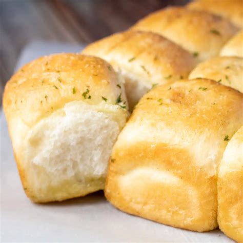 Best Butter Herb Rhodes Rolls: A Quick & Easy Holiday Dinner Roll