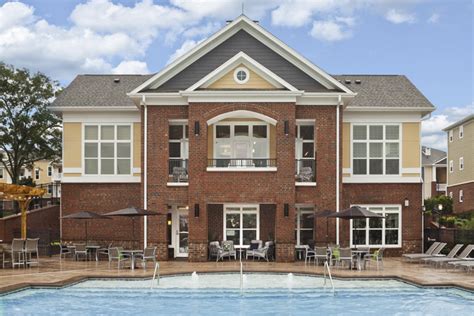 Northlake Apartments Charlotte NC | Residences at Brookline