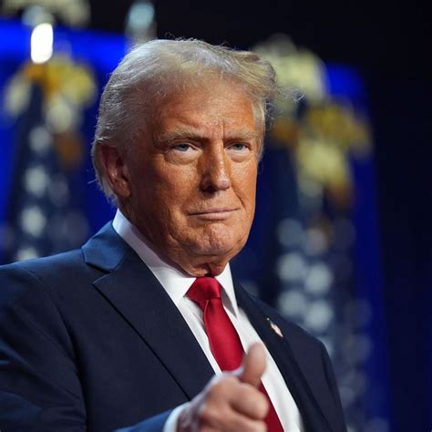 Particle News: Donald Trump Pushes to End Daylight Saving Time in the U.S.