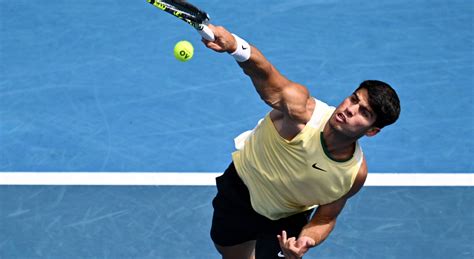 Carlos Alcaraz storms into Australian Open R16 for first time after ...