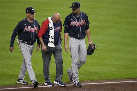 Bad Break: Braves’ Morton Fractures Leg in Series Opener