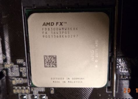 AMD FX-8300 Vishera (x86 Piledriver) 8 Core CPU Pictured and Benchmarked