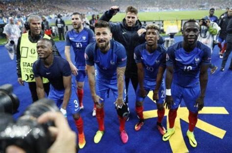 再次恭喜法国队夺得2018年世界杯冠军|法国队|世界杯|足球_新浪新闻