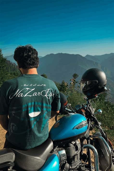 NAZARIYA TEE – WAGWAAN CLOTHING