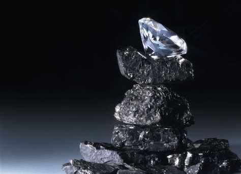 The Carbon Chemistry and Crystal Structure of Diamonds