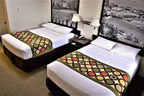 SUPER 8 BY WYNDHAM KELOWNA BC (Okanagan Valley) - Hotel Reviews, Photos ...