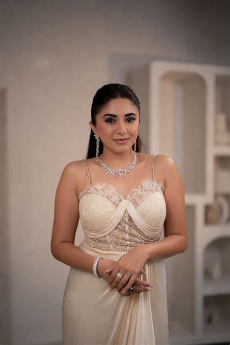Aashna Shroff in Harper Gown – Parshya