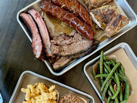 The 15 Best Restaurants and Bars in EaDo (East Downtown) Houston ...
