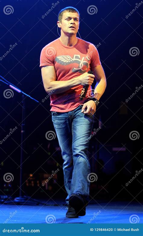 Three Doors Down Performs in Concert Editorial Image - Image of arnold ...