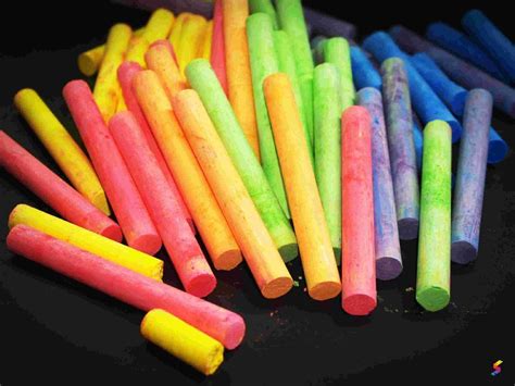 Define Crayon, Crayon Meaning, Crayon Examples, Crayon Synonyms, Crayon ...