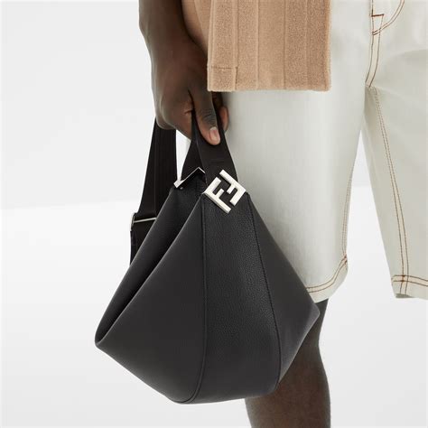 Nuovi Arrivi da Uomo Estate 2025 | FENDI