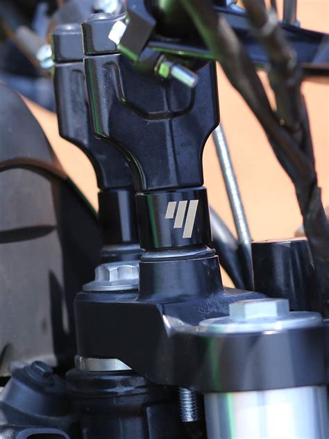 BAJAJ DOMINAR 400 ACCESSORIES & TOURING PARTS