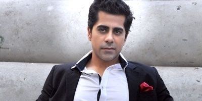 manish paul’s Bio, Age, Relationships, Latest Buzz, Photos & Videos