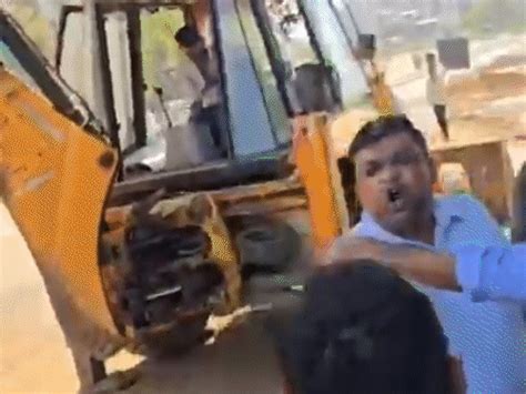 Fierce fight between AMC officer and contractor