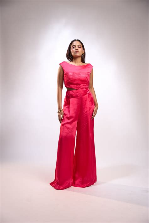 The Vale Set – Ekayka