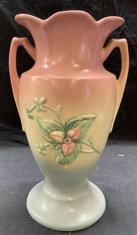At Auction: Mid Century HULL Art Pottery Wildflower Vase USA