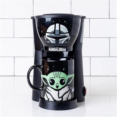 Uncanny Brands Mandalorian Single Cup Coffee Maker India | Ubuy