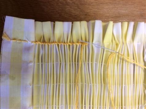 Smocked Cushion Patterns Tutorials 的图像结果