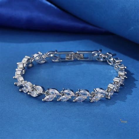 Elegant Marquise Cut Diamond Tennis Bracelet in White Gold Sparkling N ...