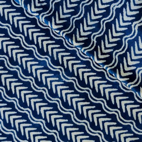 Pure Cotton Jaipuri Curvy Lines With Arrow Head Stripes Hand Block Pri ...