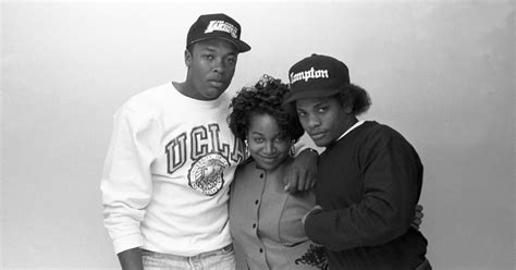 Michel'le Denies Producer's Claims That She Caught Dr. Dre With A Man ...