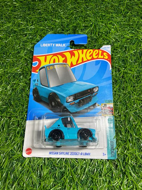 Nissan Skyline (Tooned) – Rolling Metal Collectibles