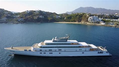 Some Of The Luxurious Super-Yachts Owned By Tech Billionaires ...
