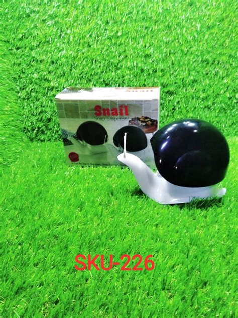Portable Snail Shape Liquid Soap Dispenser — DeoDap
