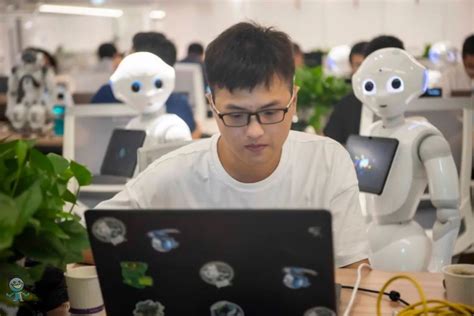 重庆上演中小学生版“机器人”总动员|火星|重庆市_新浪新闻