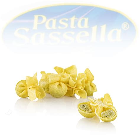 Frische Fagotti (Geldbeutel) mit Rucola, Ricotta und Grana Padano ...